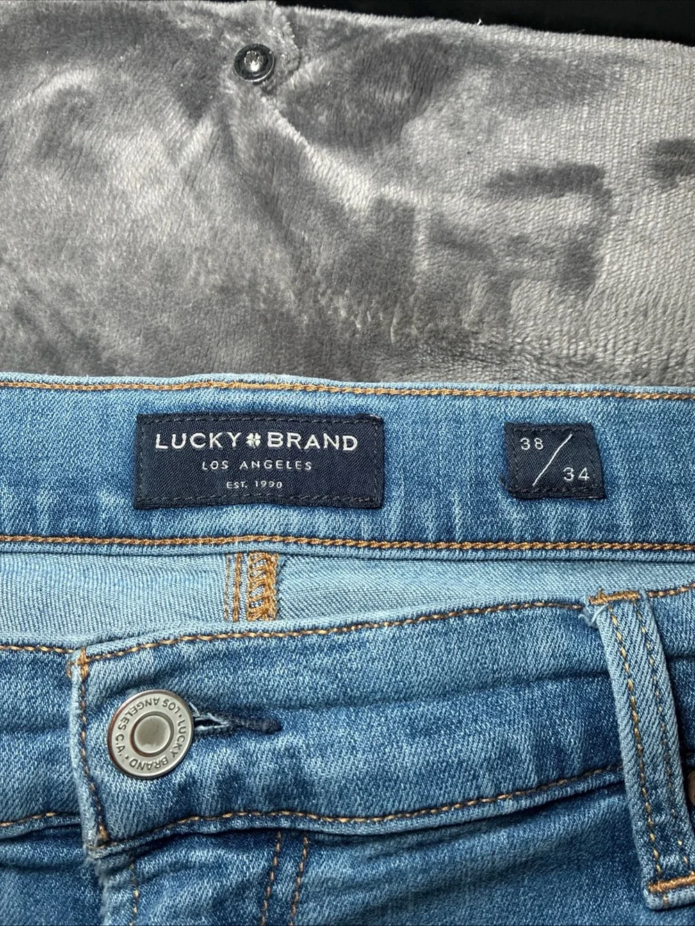 Lucky Brand 410 Athletic Slim Jeans Mens 38x34 Blue Medium Wash Stretch Denim